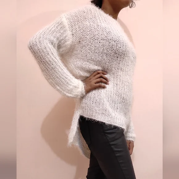 💜White Sweater - Picture 5 of 7